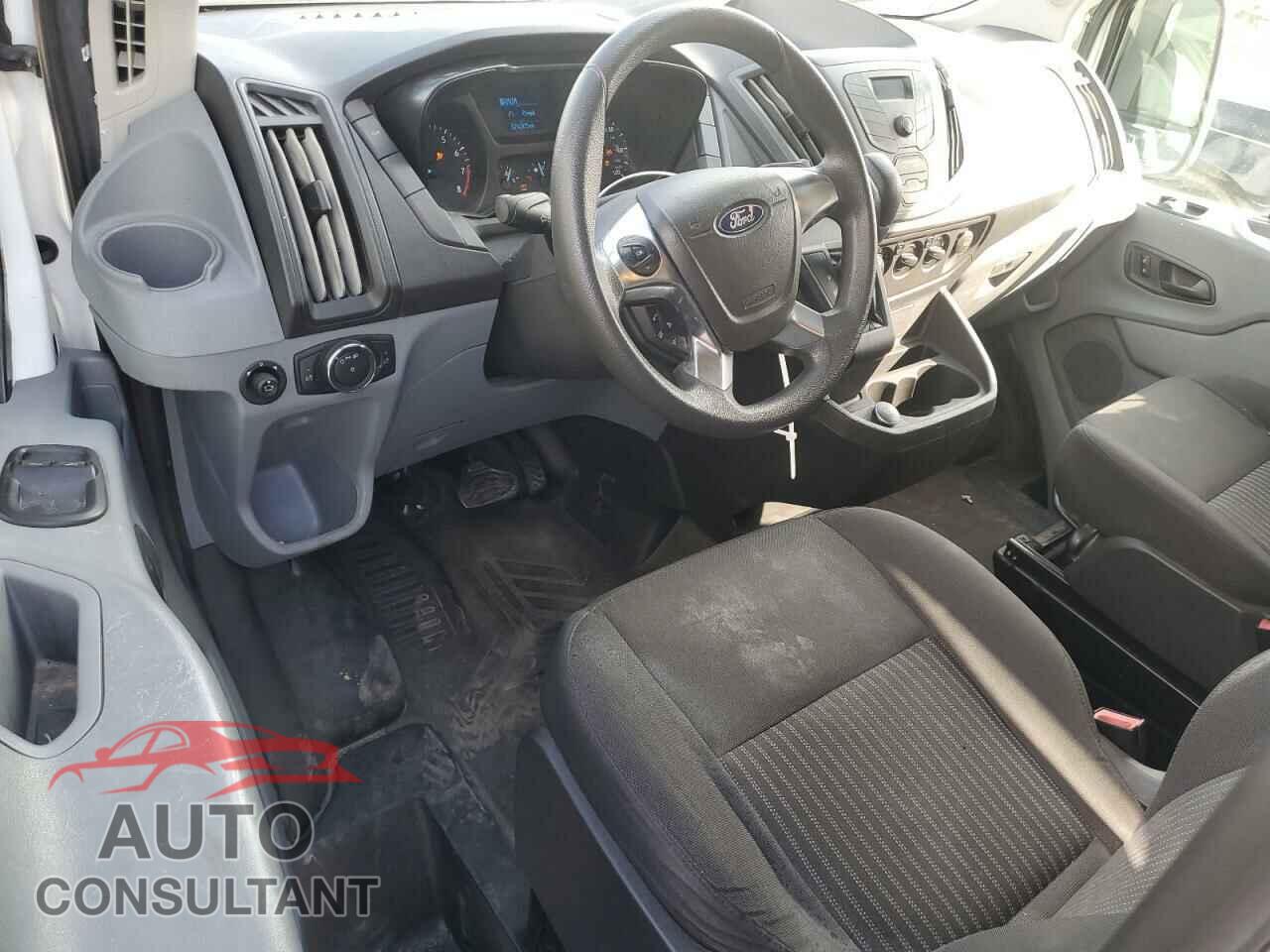 FORD TRANSIT 2018 - 1FTYR1YM7JKB17151