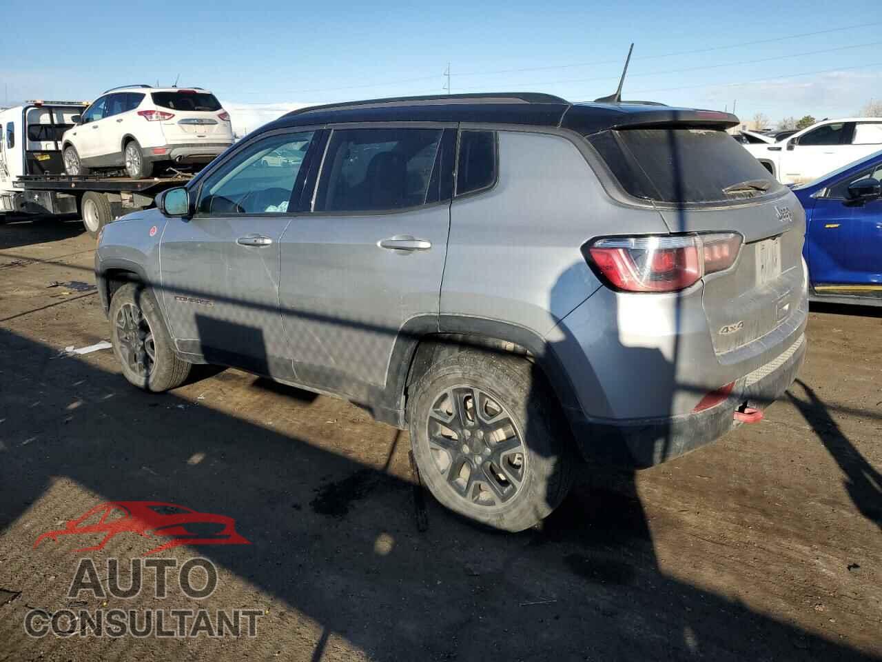 JEEP COMPASS 2018 - 3C4NJDDB4JT483311