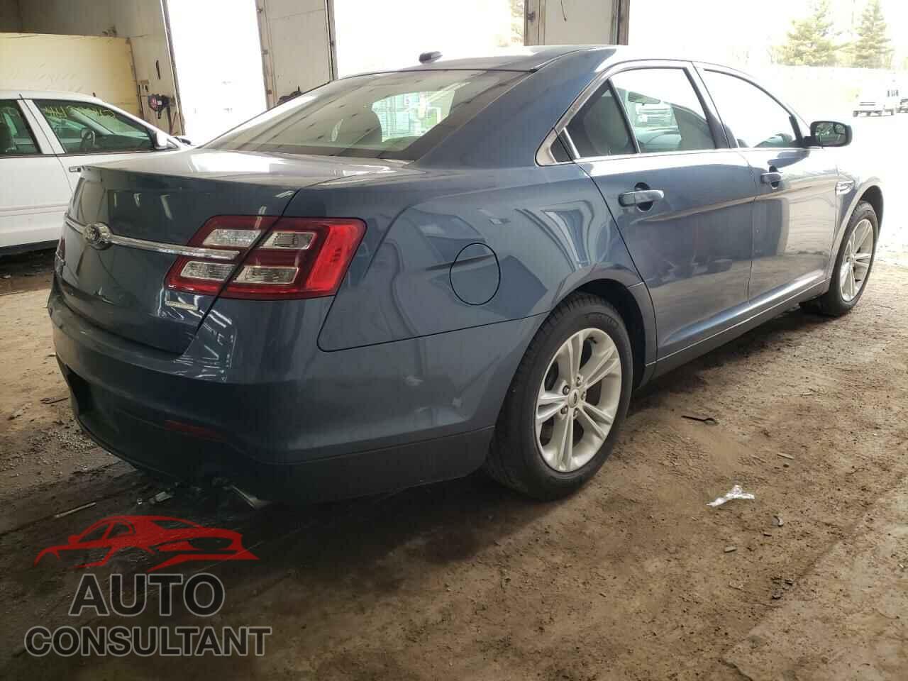 FORD TAURUS 2018 - 1FAHP2D88JG100954