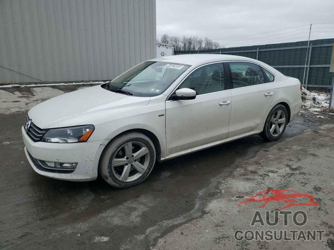 VOLKSWAGEN PASSAT 2015 - 1VWAS7A32FC116028