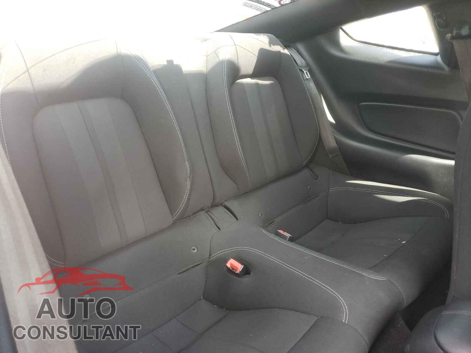 FORD MUSTANG 2019 - 1FA6P8THXK5191265