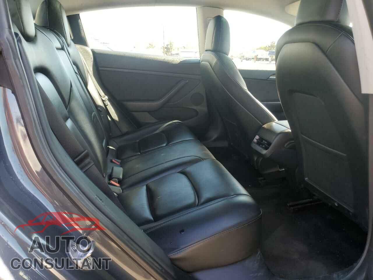 TESLA MODEL 3 2022 - 5YJ3E1EA1NF371487
