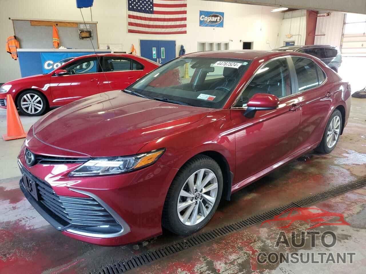 TOYOTA CAMRY 2021 - 4T1C11AK8MU521820