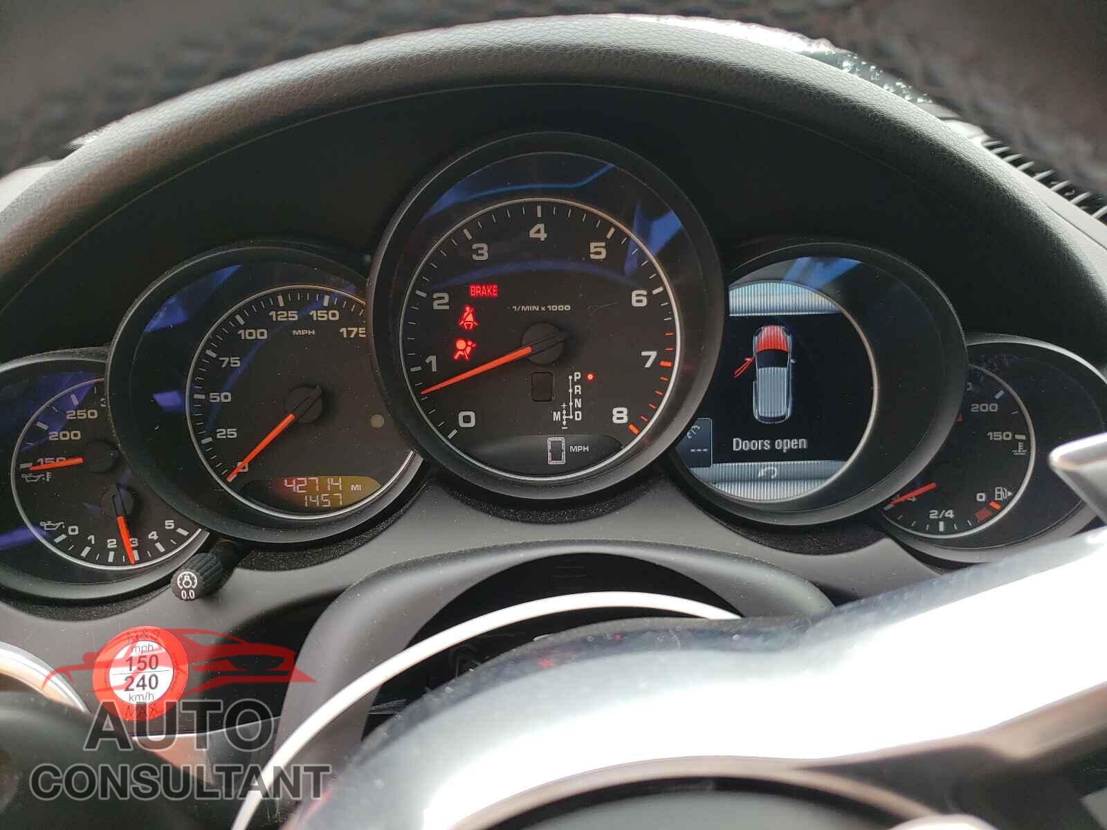 PORSCHE CAYENNE 2017 - WP1AA2A29HKA82242