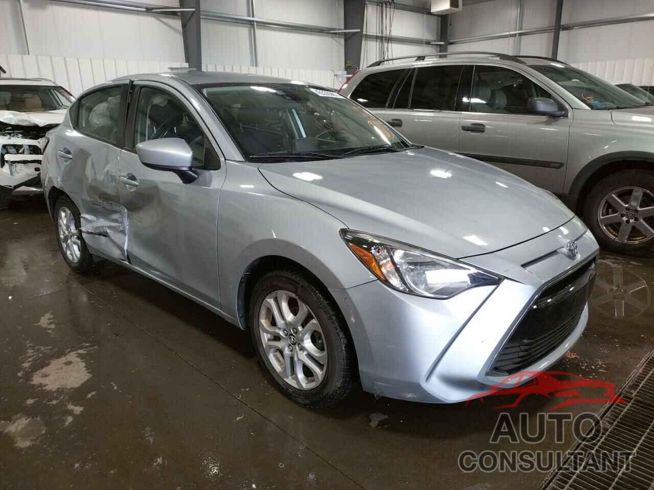 TOYOTA YARIS 2017 - 3MYDLBYV8HY162059