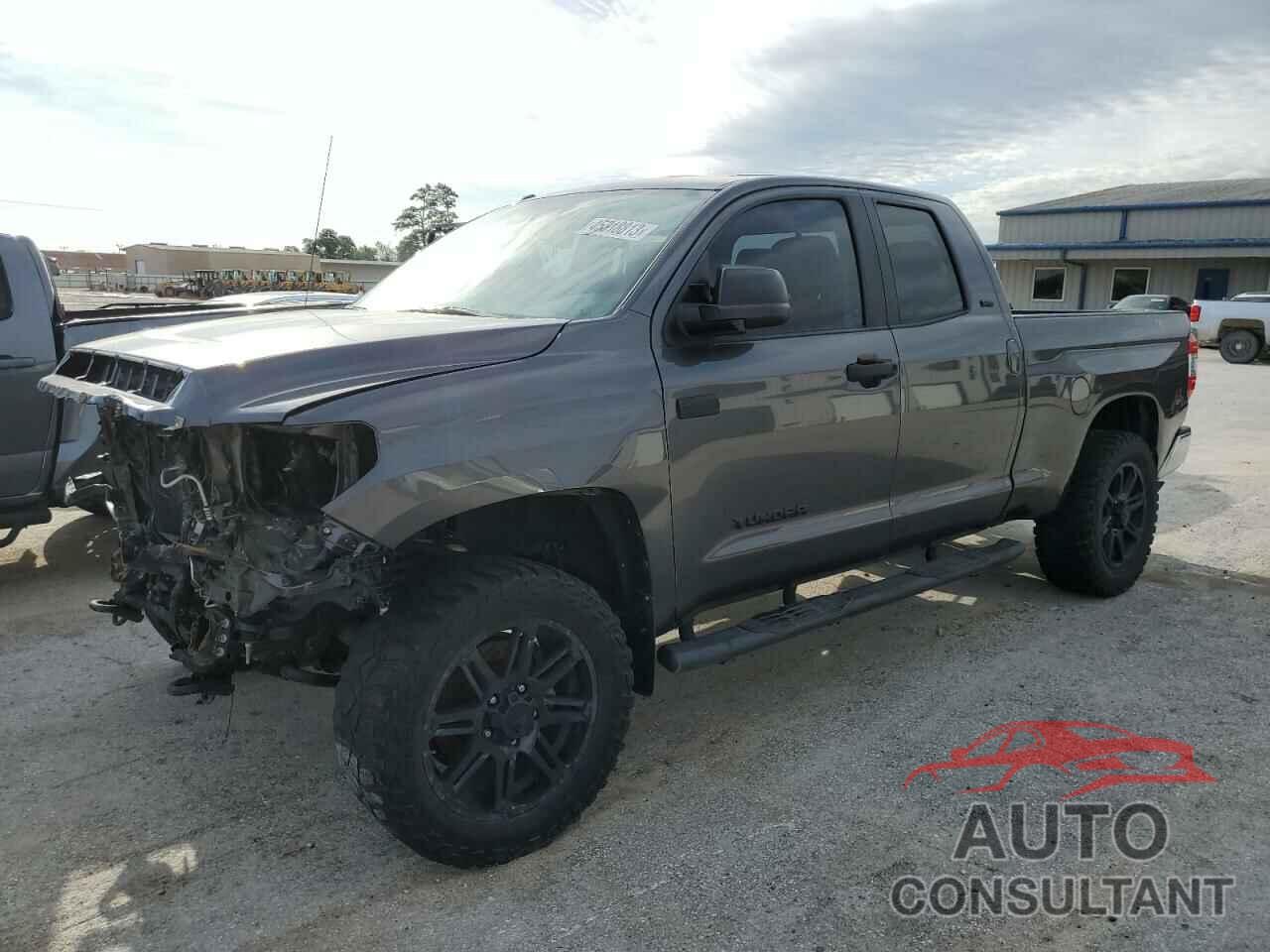 TOYOTA TUNDRA 2017 - 5TFUW5F10HX657087