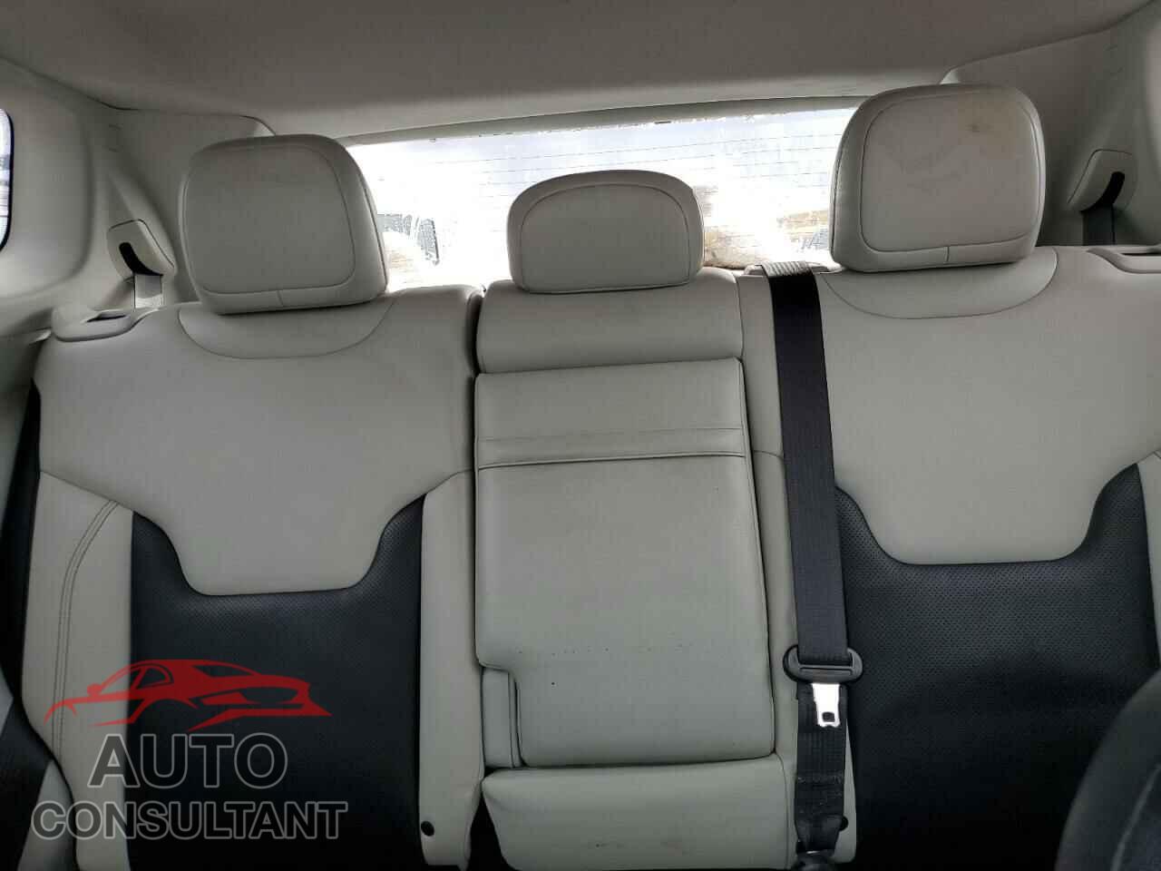 JEEP COMPASS 2018 - 3C4NJDCB6JT252184