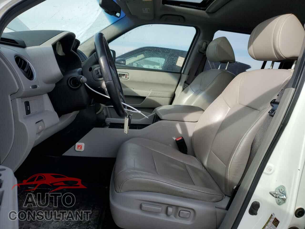 HONDA PILOT 2013 - 5FNYF4H57DB031861