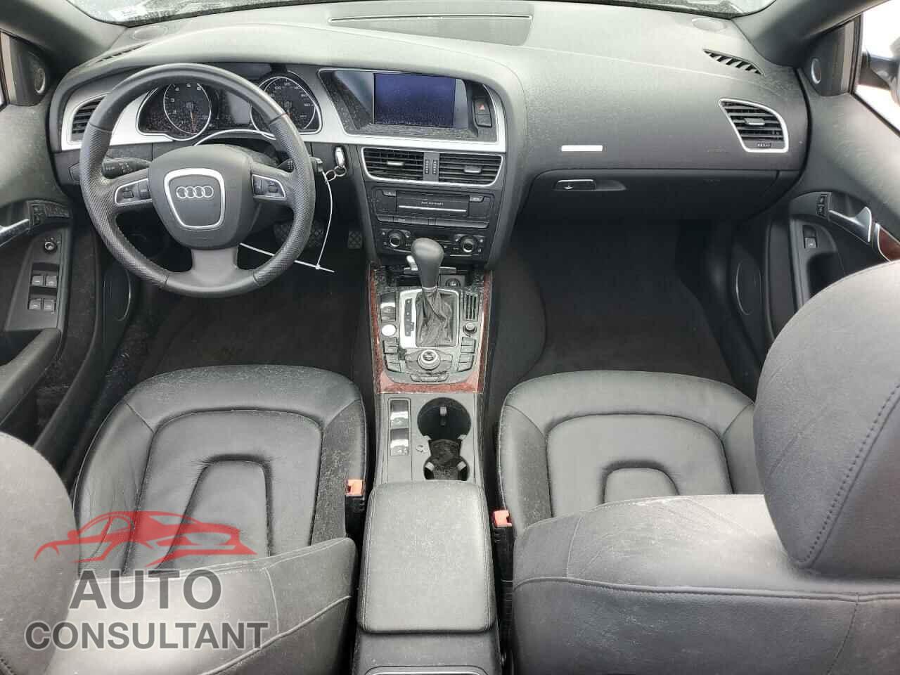 AUDI A5 2012 - WAULFAFH8CN000802