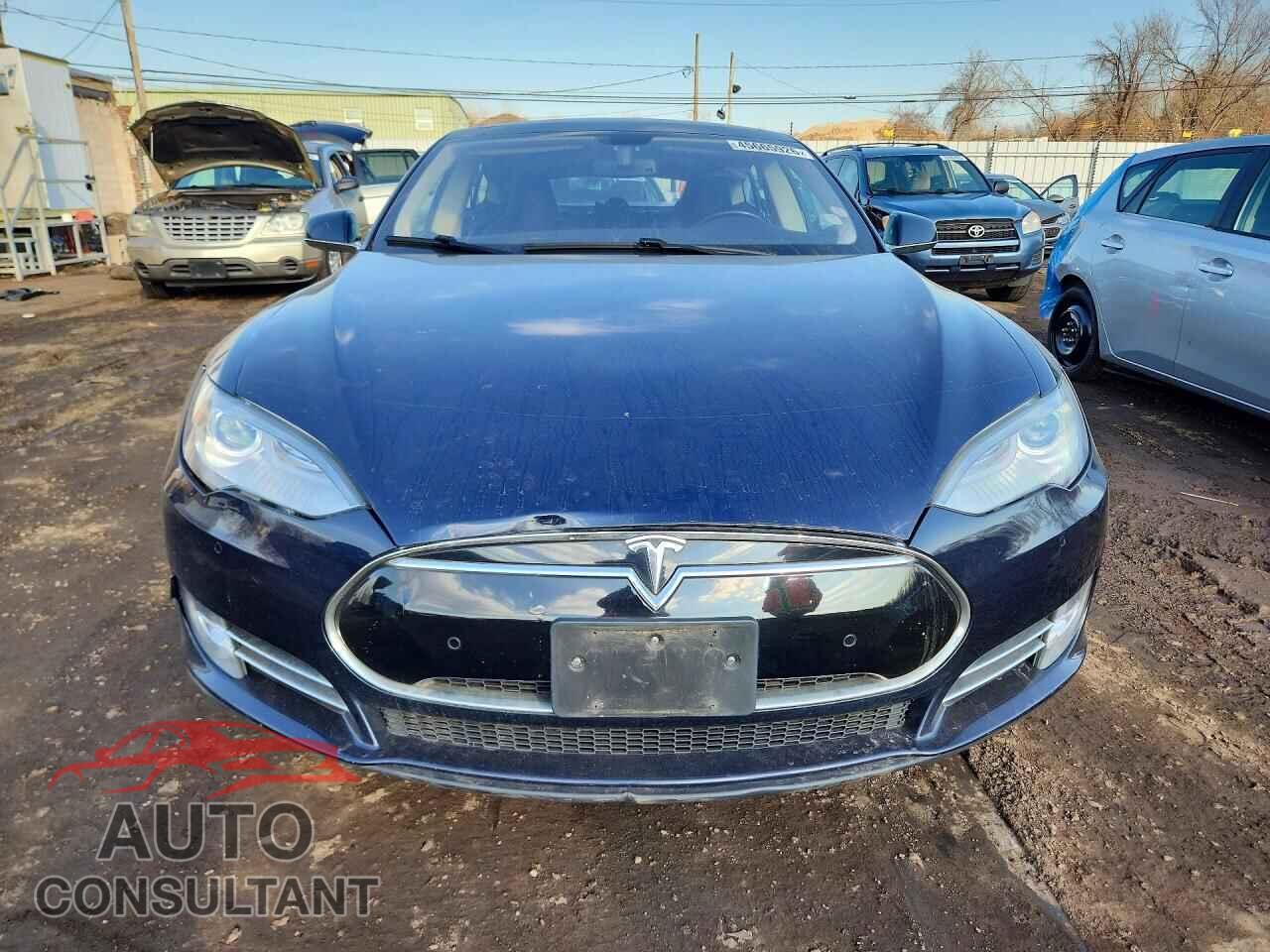 TESLA MODEL S 2013 - 5YJSA1CN4DFP26468