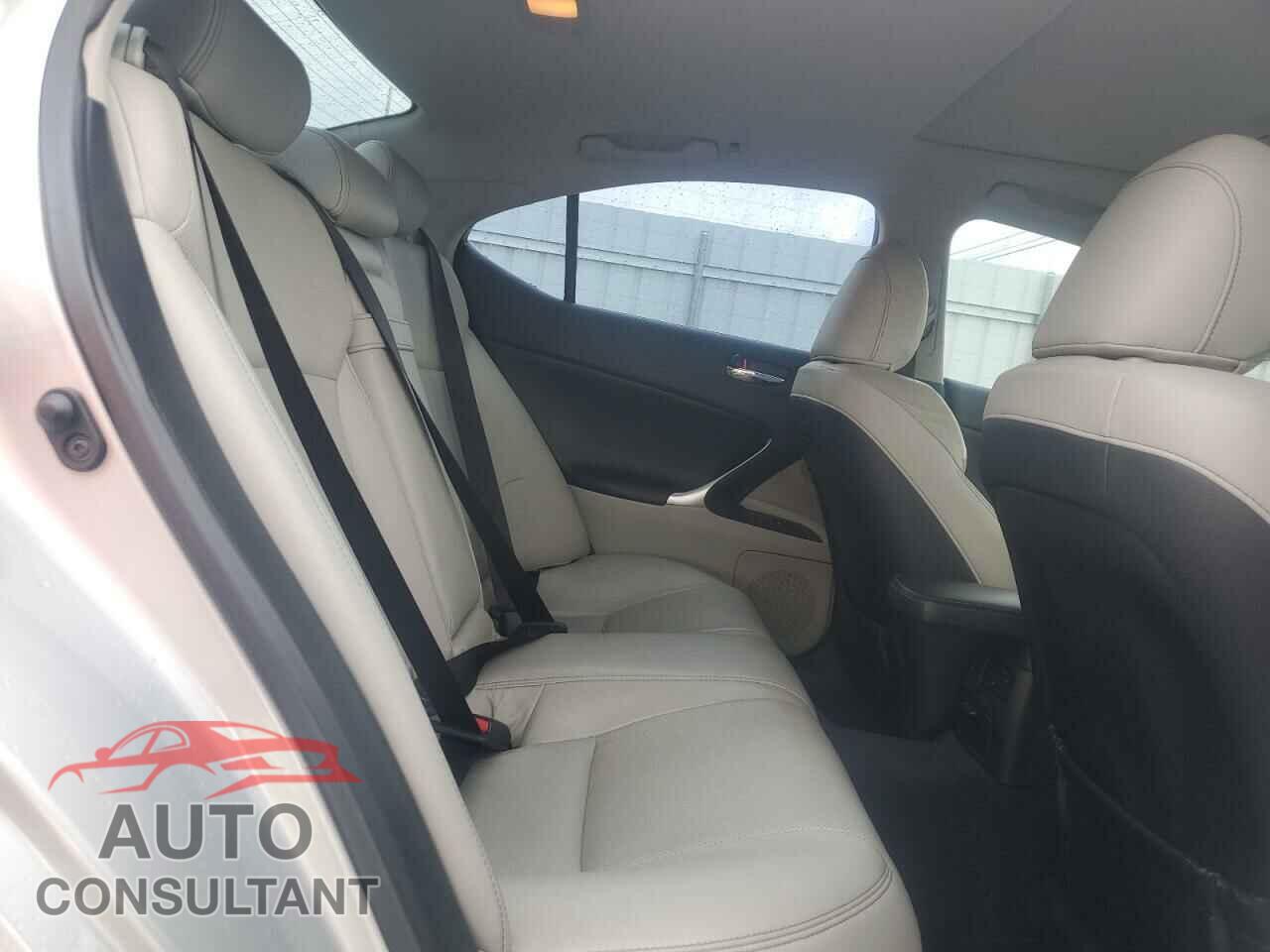 LEXUS IS 2010 - JTHBE5C25A5024527