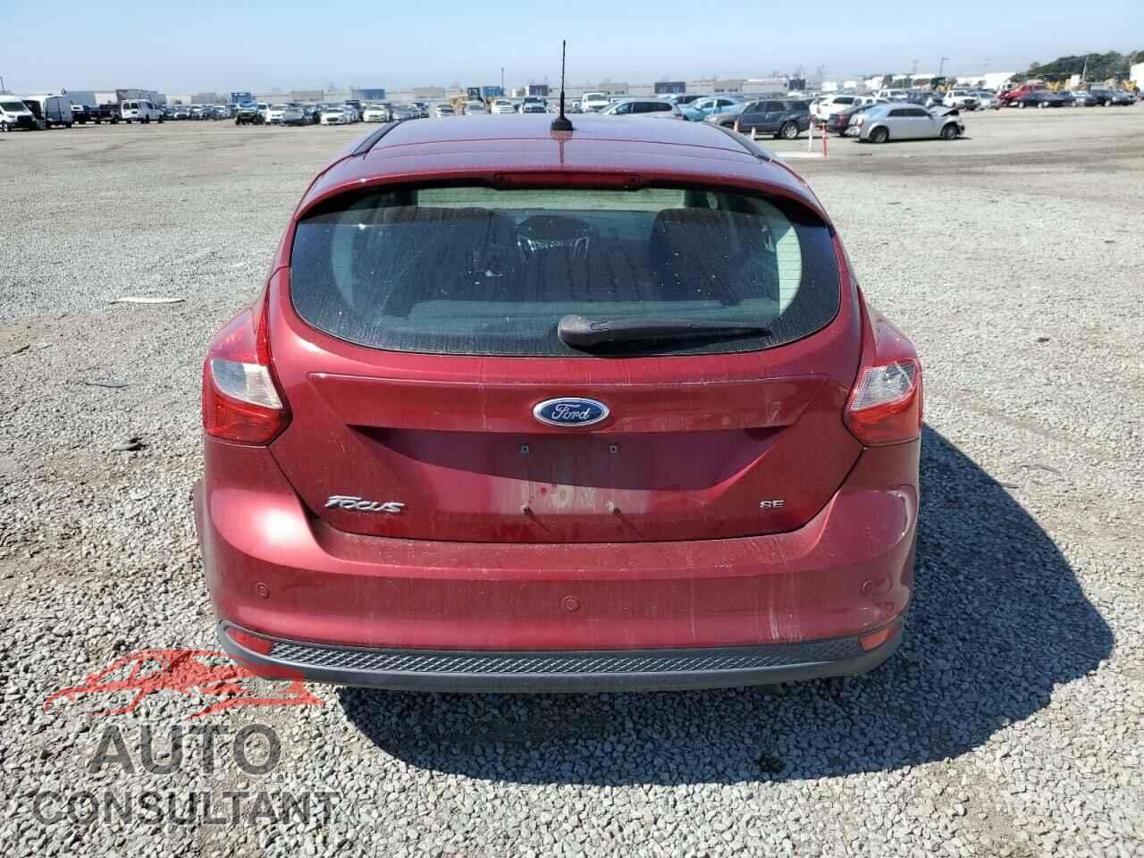 FORD FOCUS 2014 - 1FADP3K25EL453510