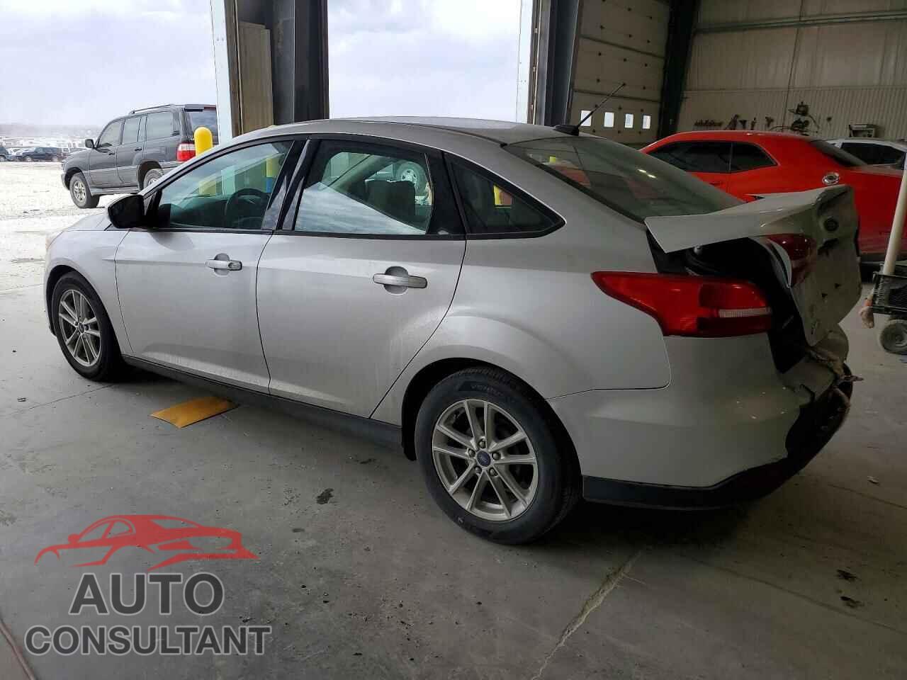 FORD FOCUS 2015 - 1FADP3F26FL343884