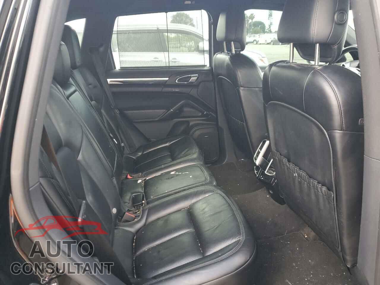 PORSCHE CAYENNE 2017 - WP1AE2A26HLA74128