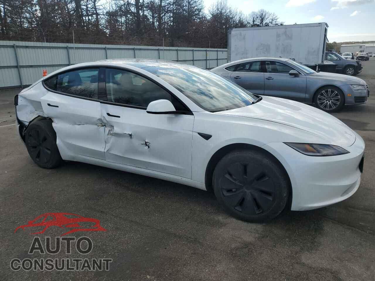 TESLA MODEL 3 2024 - 5YJ3E1EA2RF733011