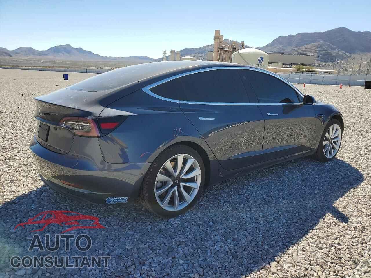 TESLA MODEL 3 2020 - 5YJ3E1EA0LF806156