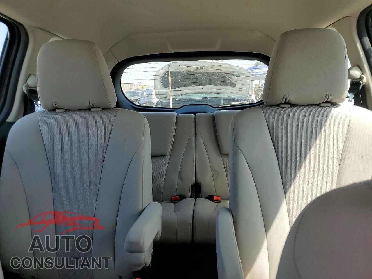 MAZDA 5 2012 - JM1CW2BL2C0134740