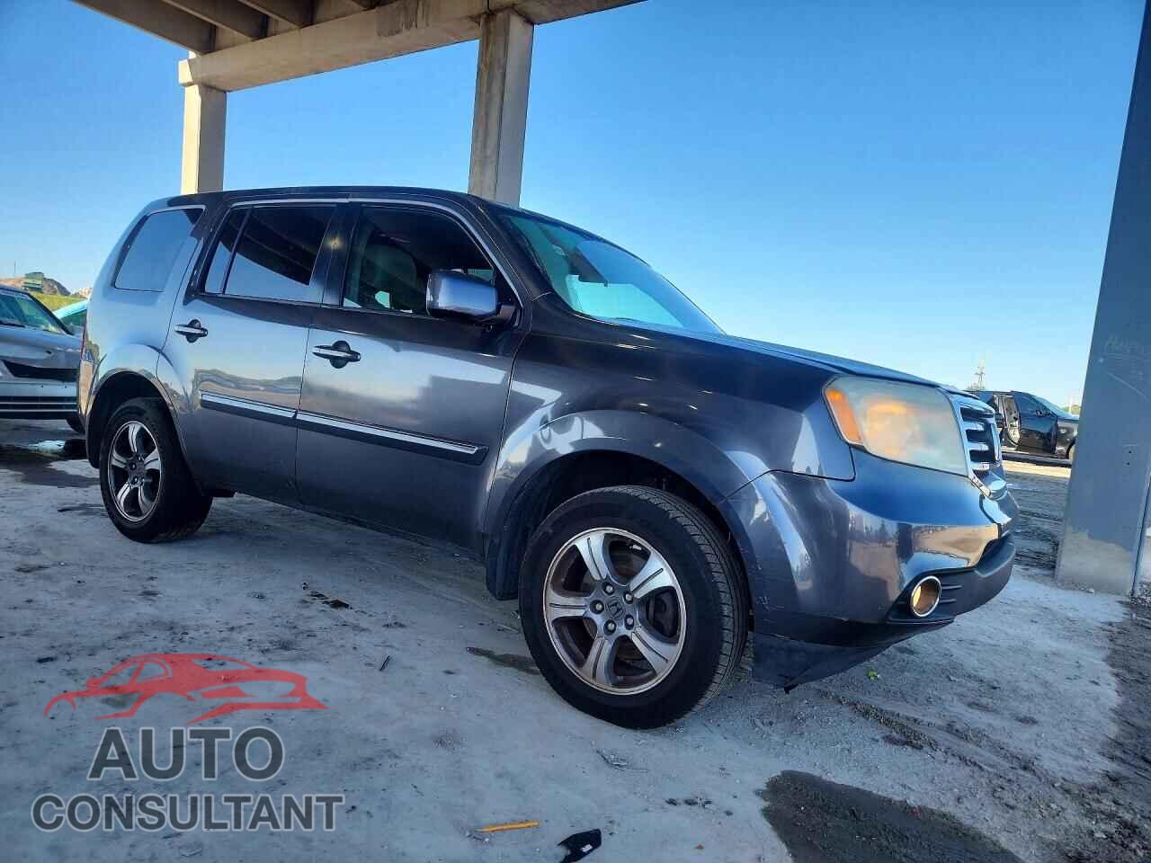 HONDA PILOT 2015 - 5FNYF3H38FB004843