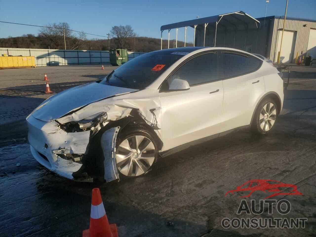 TESLA MODEL Y 2023 - 7SAYGDEE2PF784609