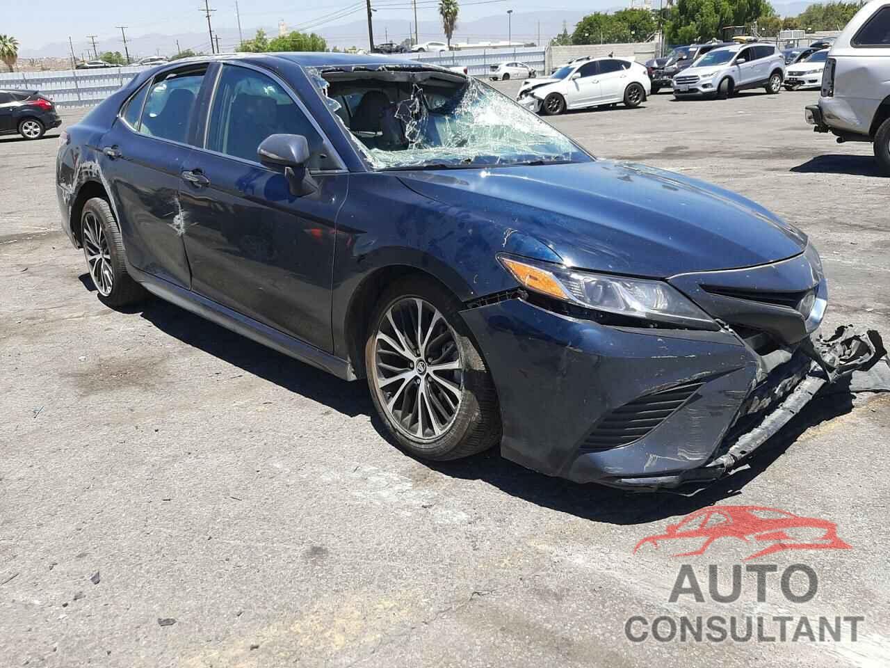 TOYOTA CAMRY 2018 - 4T1B11HKXJU624895