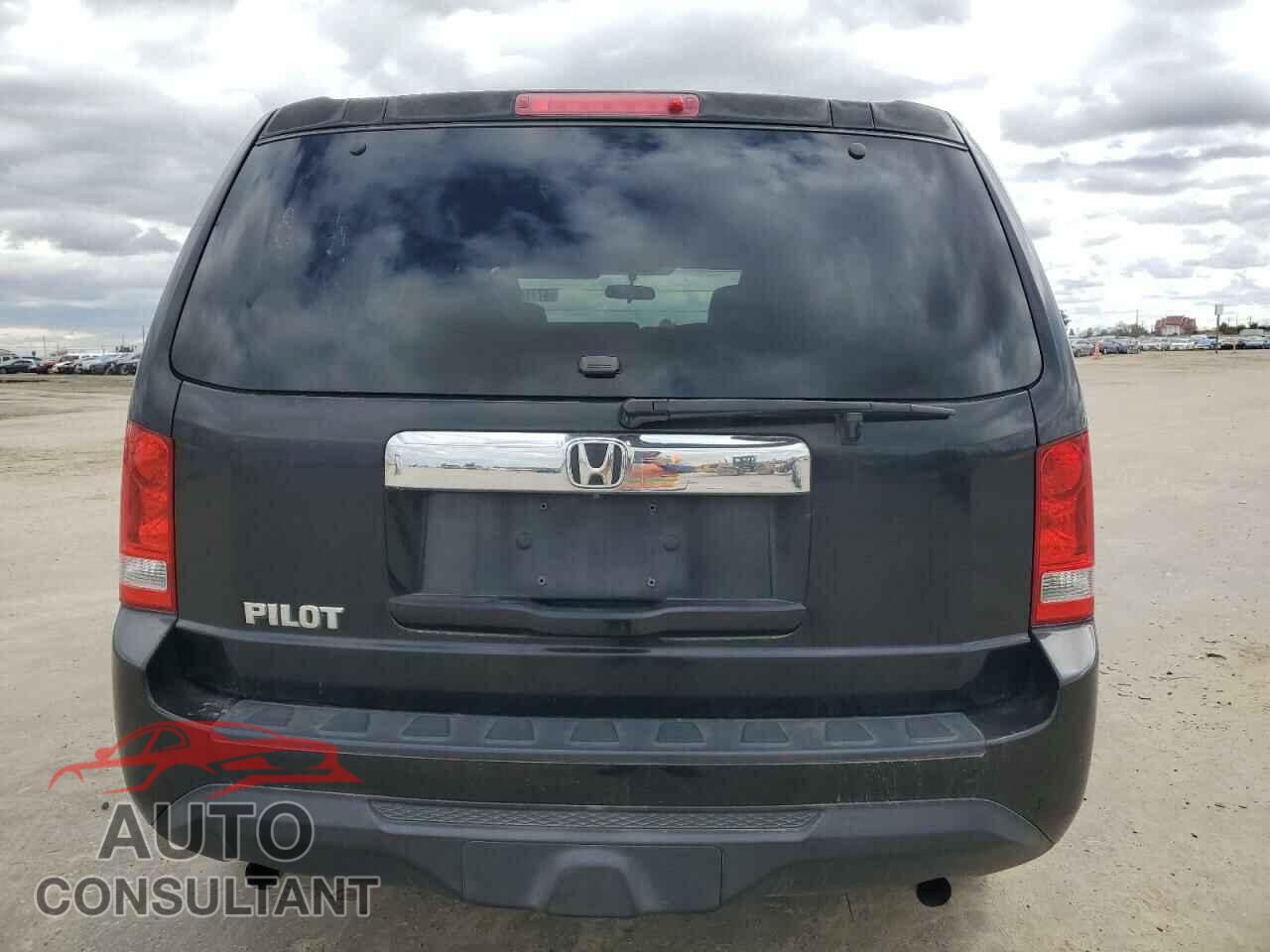 HONDA PILOT 2013 - 5FNYF3H21DB044184