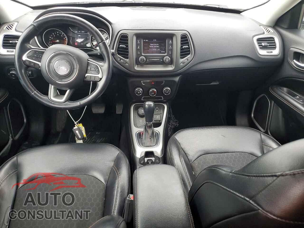 JEEP COMPASS 2018 - 3C4NJDBB3JT160953