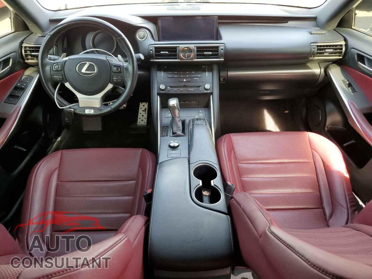 LEXUS IS 2017 - JTHBA1D22H5050855