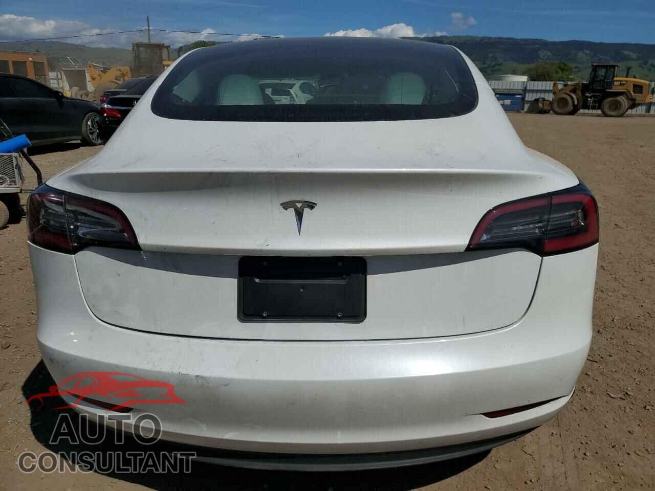 TESLA MODEL 3 2023 - 5YJ3E1EA8PF541122