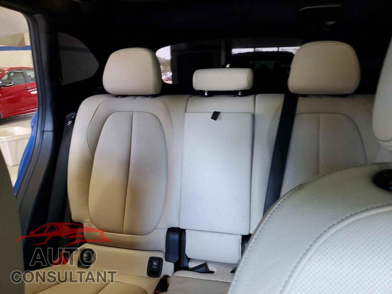BMW X1 2016 - WBXHT3C32G5E52584