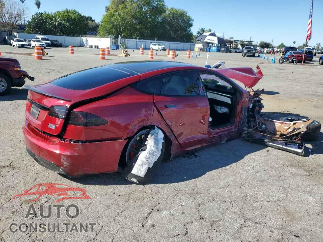 TESLA MODEL S 2023 - 5YJSA1E67PF524394