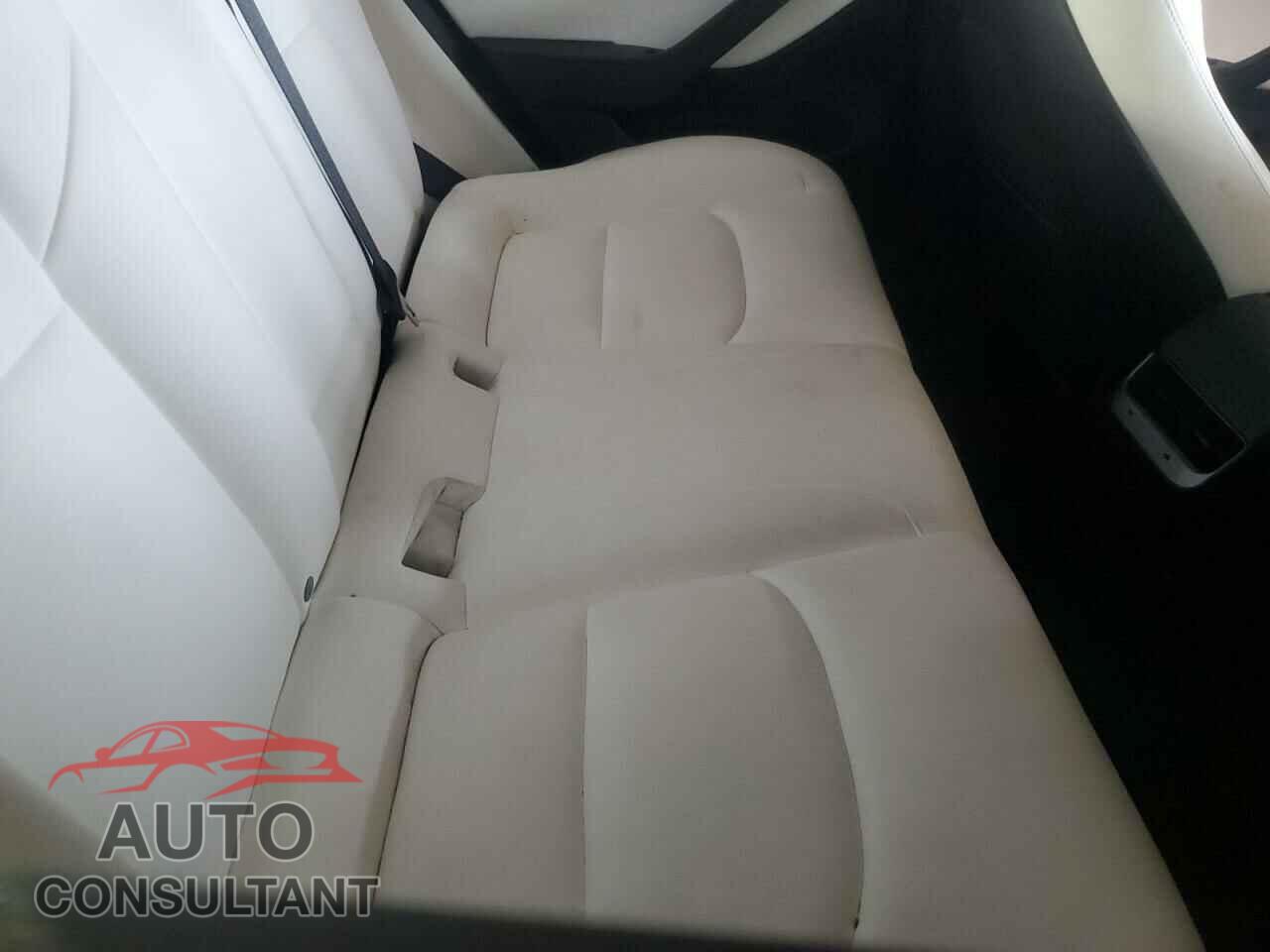 TESLA MODEL 3 2021 - 5YJ3E1EBXMF849008