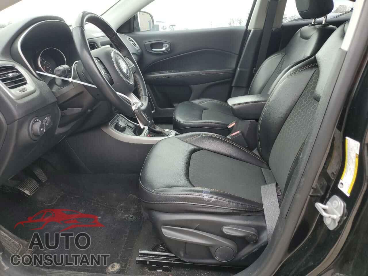 JEEP COMPASS 2019 - 3C4NJDBB7KT690196