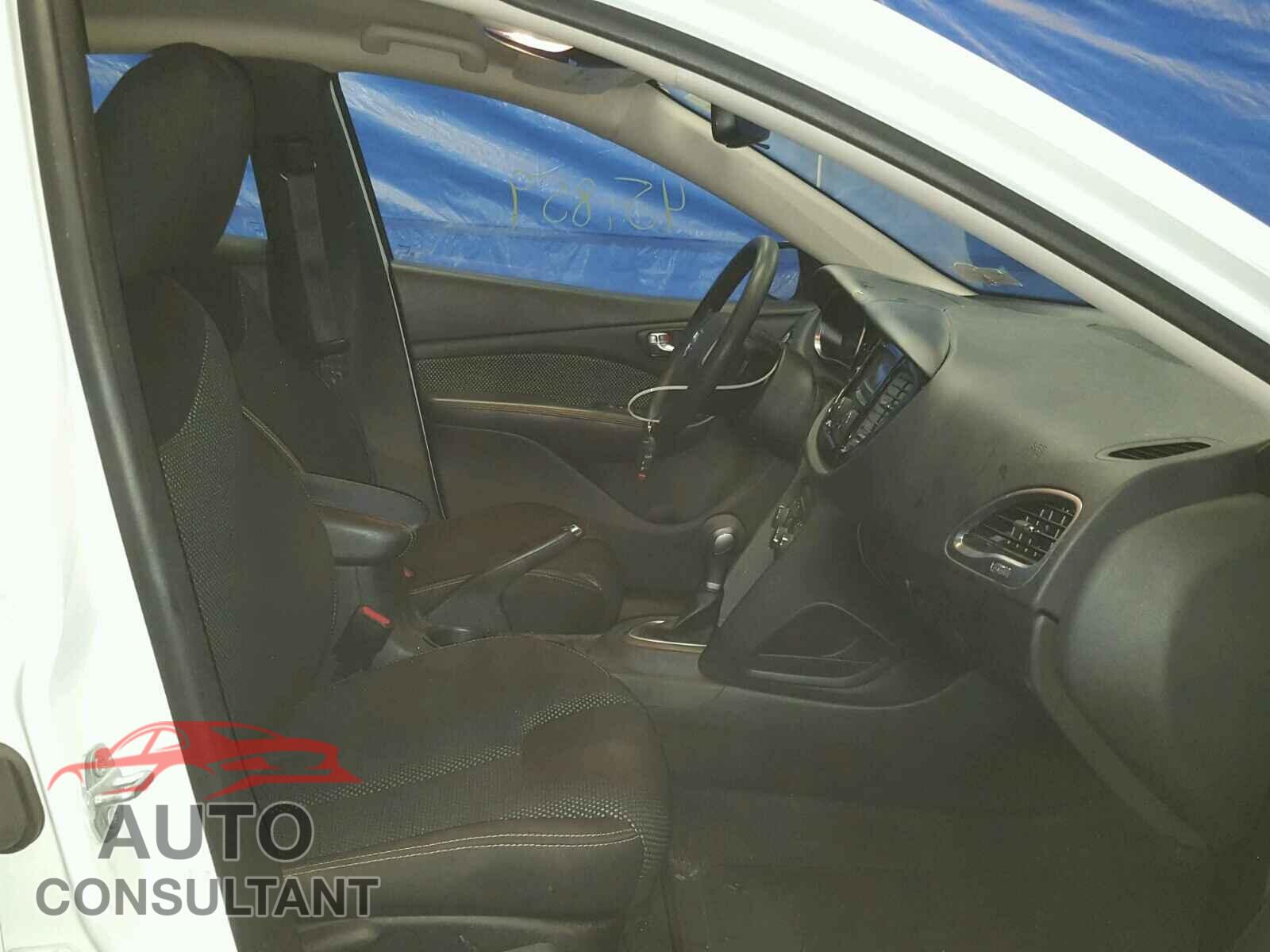 DODGE DART 2015 - 1C3CDFBB1FD330335