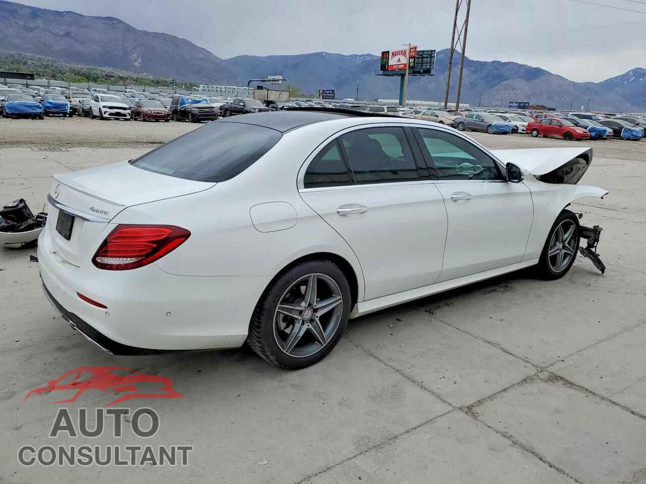 MERCEDES-BENZ E-CLASS 2017 - WDDZF4KB0HA158555