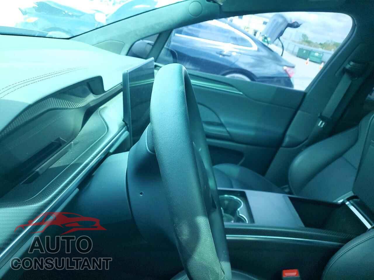 TESLA MODEL X 2023 - 7SAXCBE69PF405366