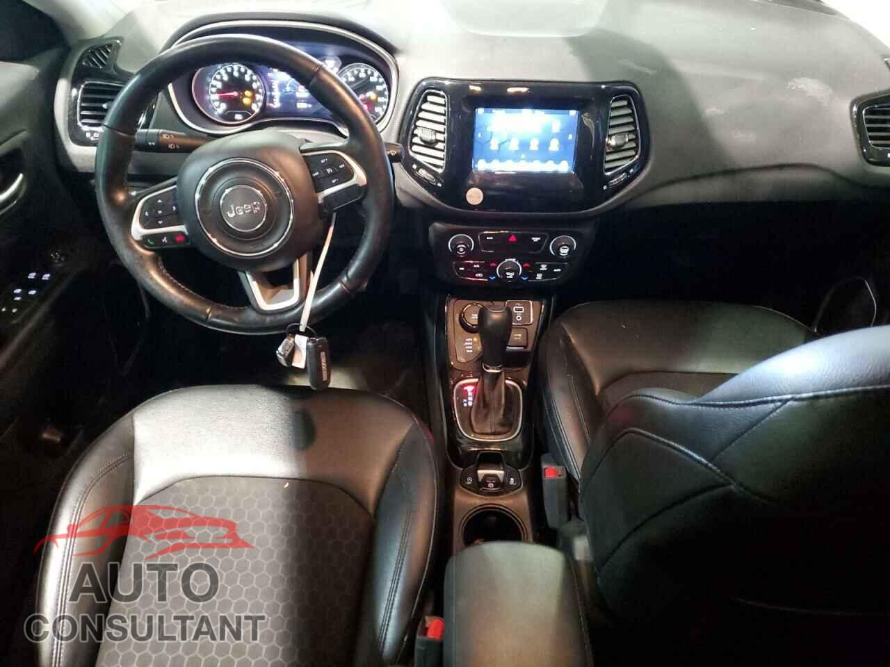 JEEP COMPASS 2021 - 3C4NJDBB2MT595256