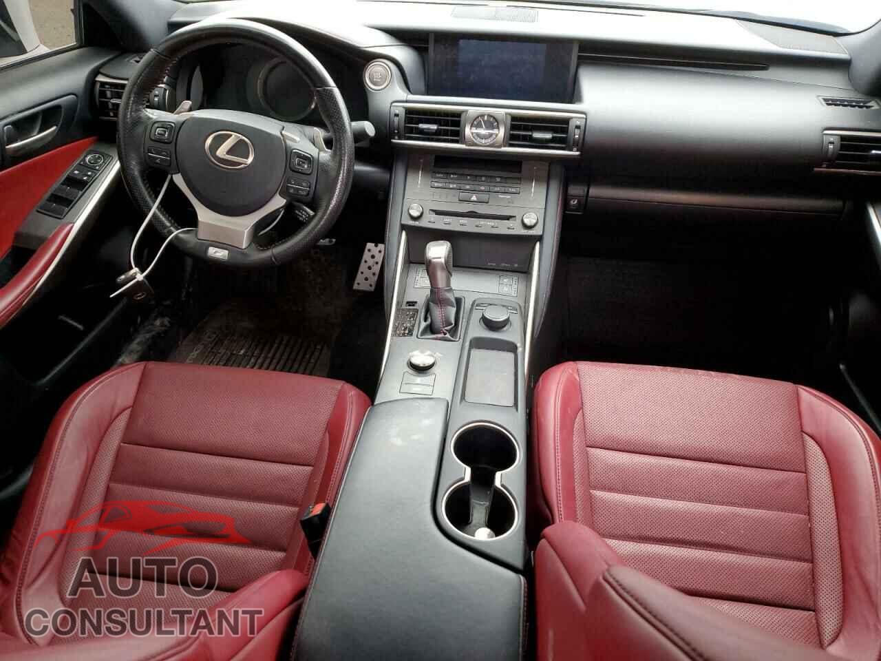 LEXUS IS 2020 - JTHGZ1E24L5018253