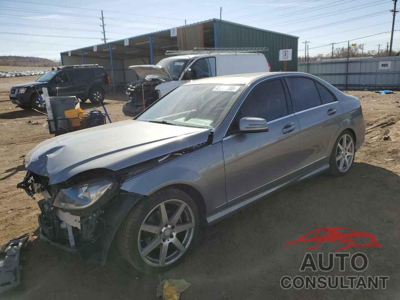MERCEDES-BENZ C-CLASS 2014 - WDDGF4HB3EG242795