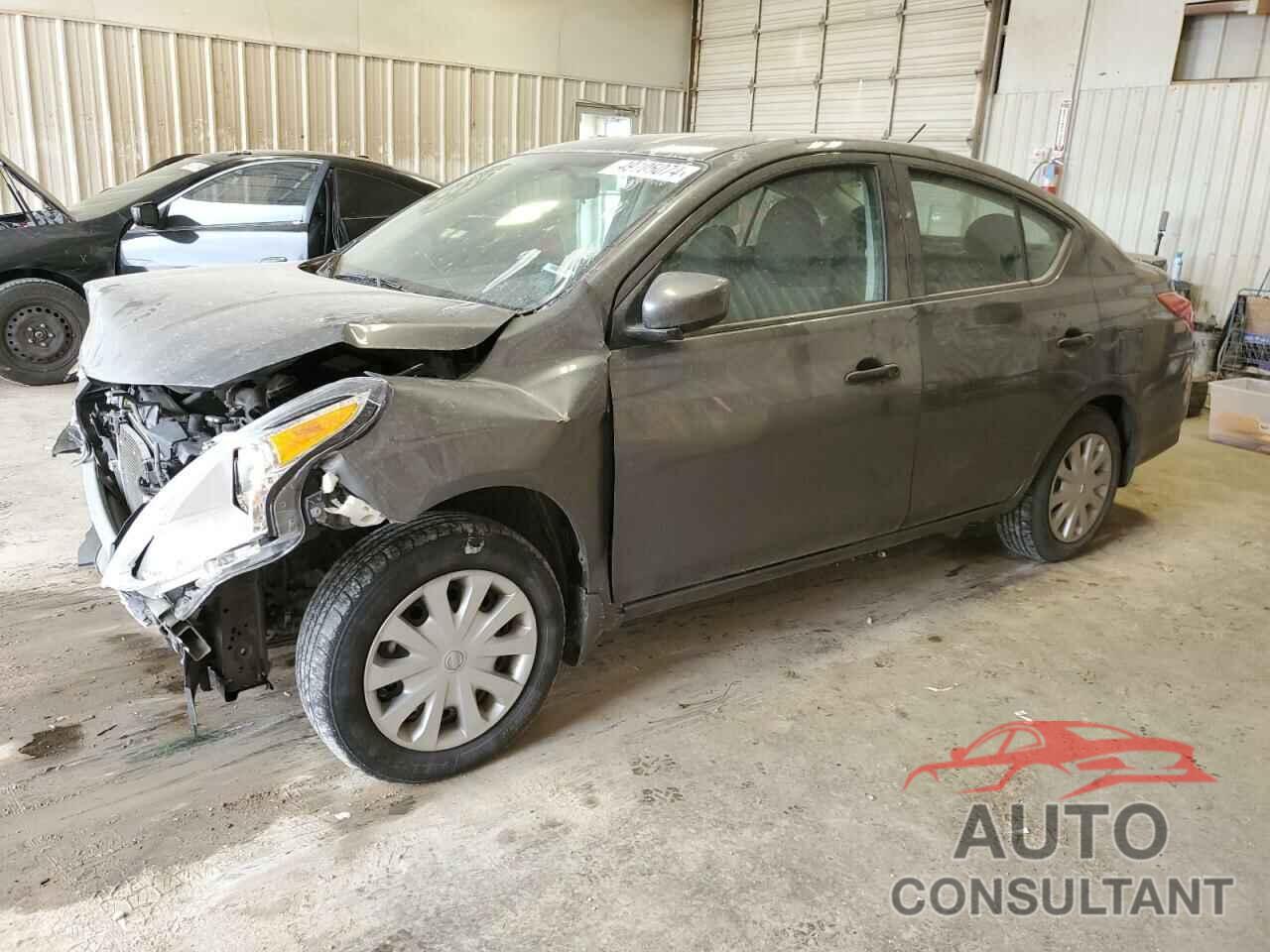 NISSAN VERSA 2018 - 3N1CN7AP0JL863049