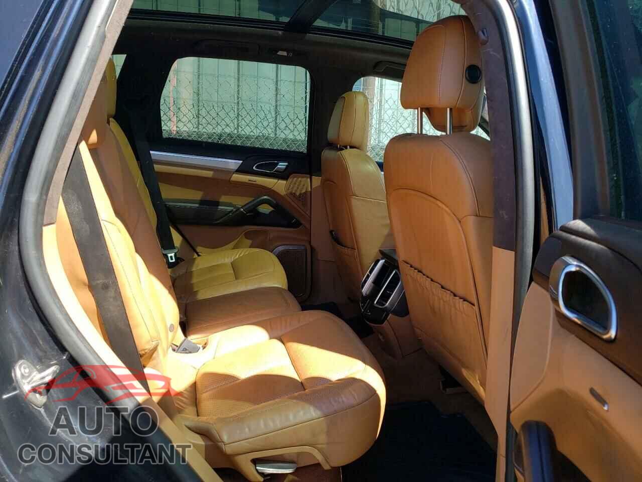 PORSCHE CAYENNE 2016 - WP1AD2A20GLA77642