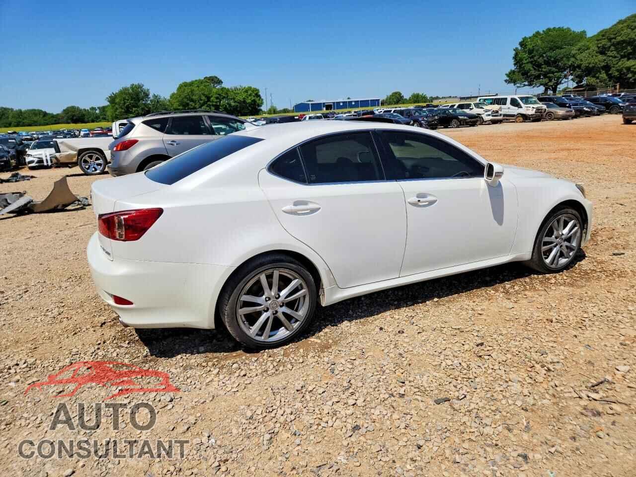 LEXUS IS 2012 - JTHCF5C27C5057792