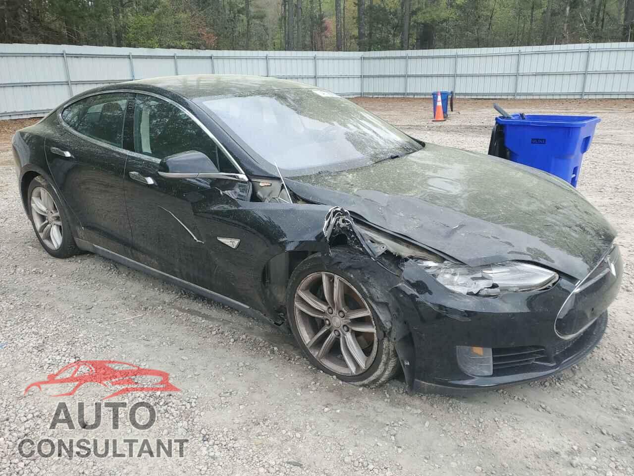 TESLA MODEL S 2015 - 5YJSA1E20FF101913