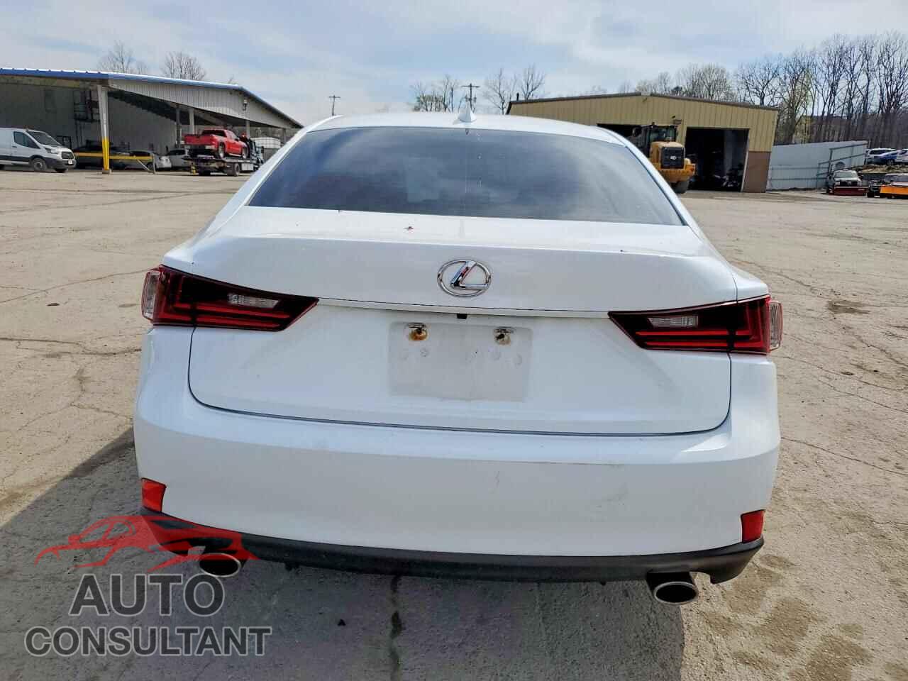 LEXUS IS 2014 - JTHCE1D28E5005214