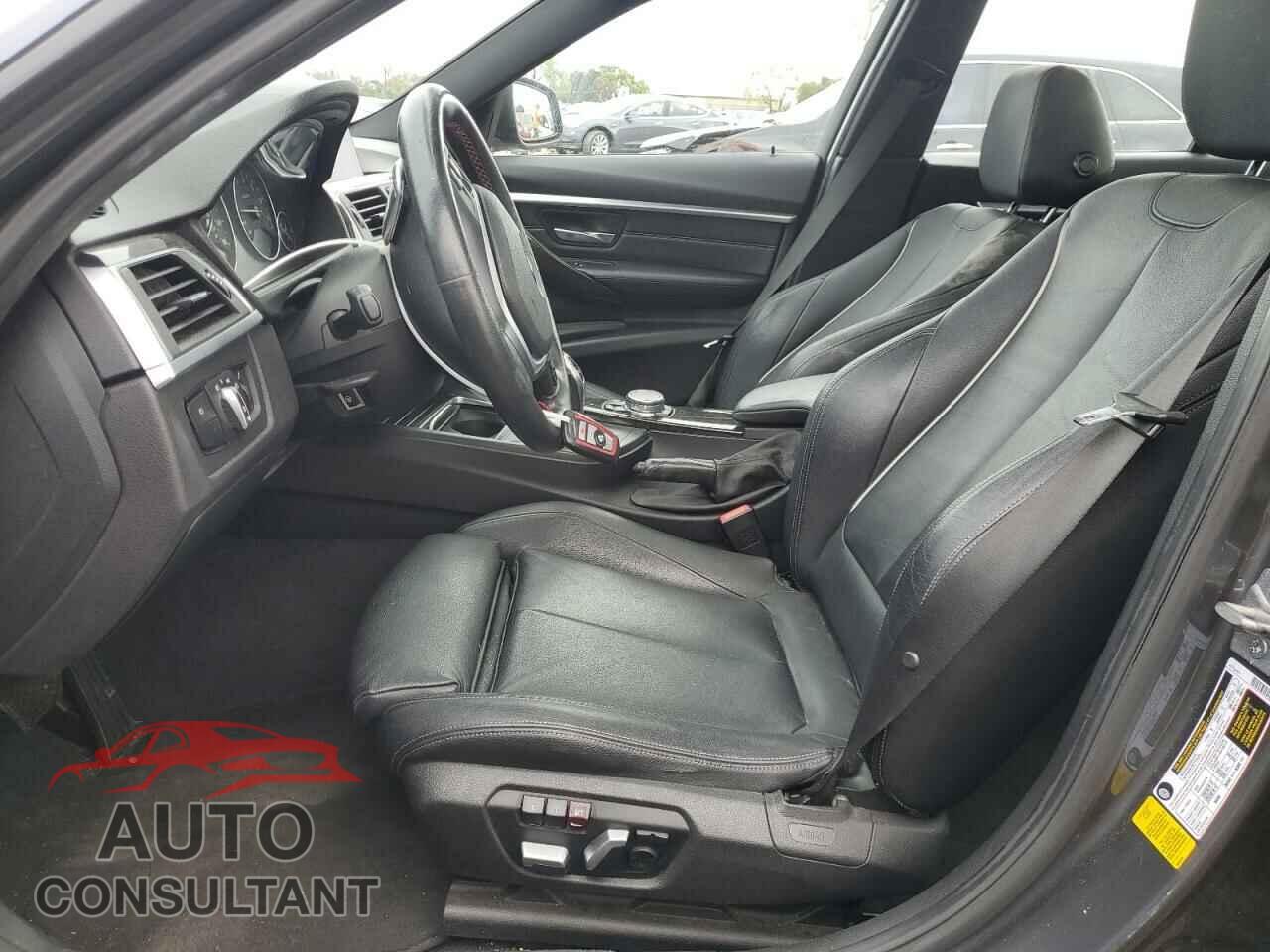 BMW 3 SERIES 2016 - WBA8E9C59GK648268