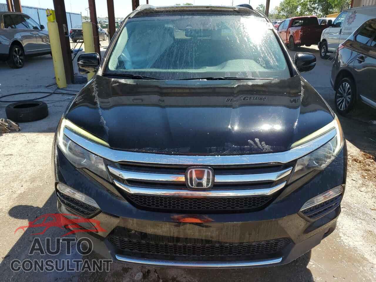HONDA PILOT 2018 - 5FNYF5H90JB015599