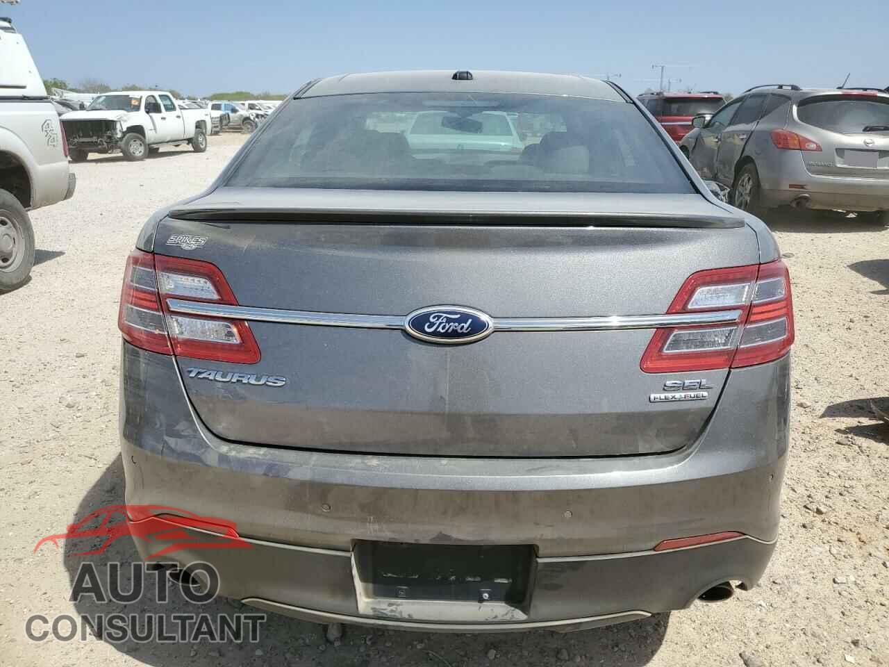FORD TAURUS 2013 - 1FAHP2E85DG138063