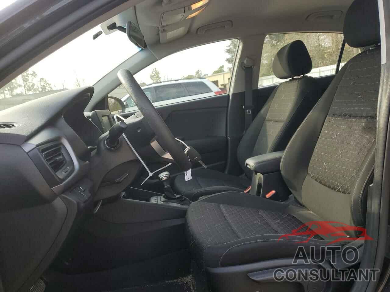 KIA RIO 2018 - 3KPA24AB7JE145700