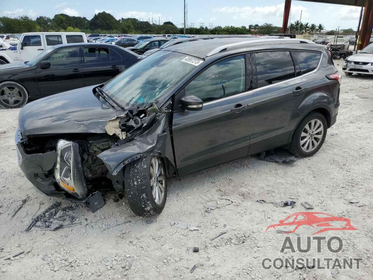 FORD ESCAPE 2017 - 1FMCU0JD6HUC31519