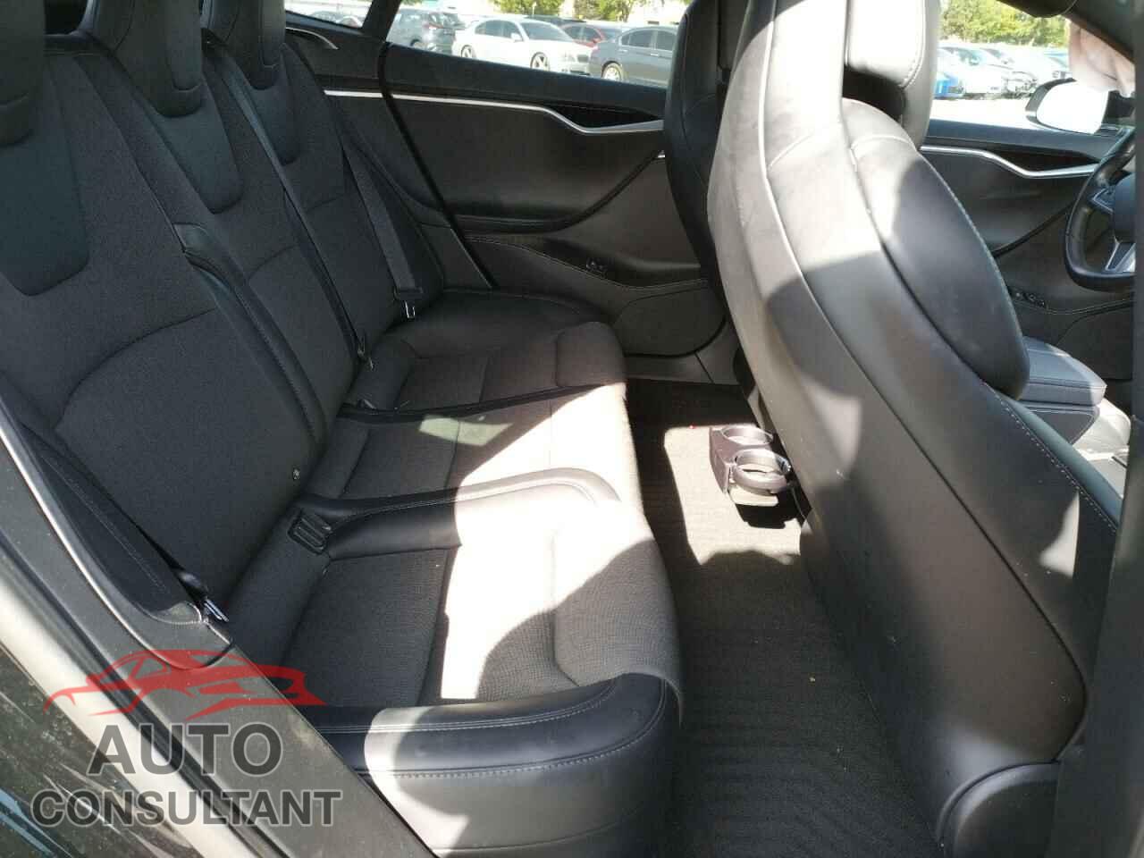 TESLA MODEL S 2017 - 5YJSA1E15HF219286