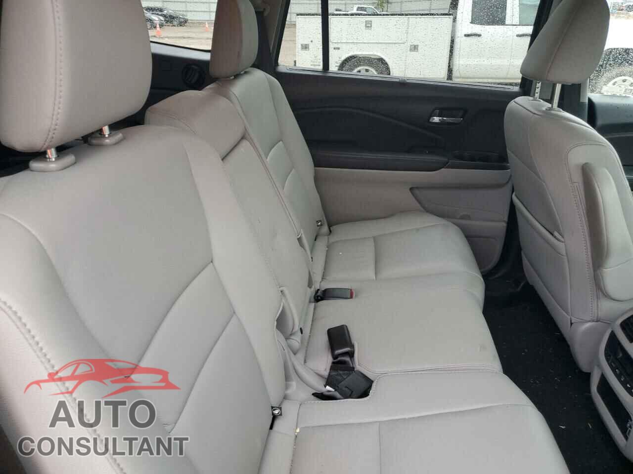 HONDA PILOT 2020 - 5FNYF5H57LB007712